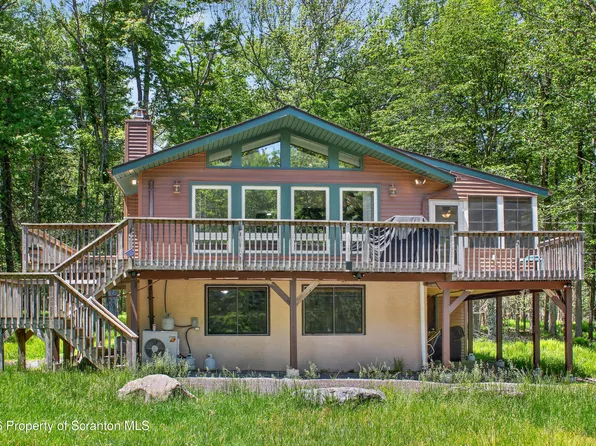31 Adventure Dr #T2326, Gouldsboro, PA 18424