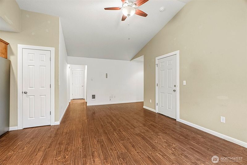 5th image of 405 NW 7th Ave