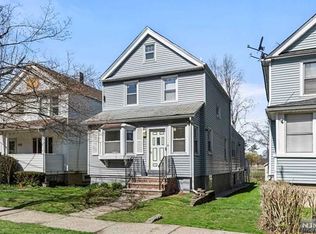 122 Spring St, Leonia, NJ 07605