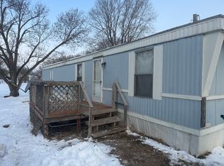 328 N Clay Aly, Riley, KS 66531