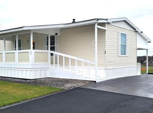 76 Crestview Dr, Tarentum, PA 15084