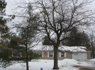 8850 Forest View Rd, Kewaskum, WI 53040