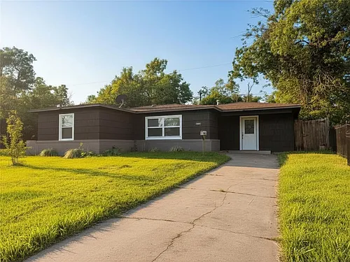 5222 Northridge Dr Photo 1