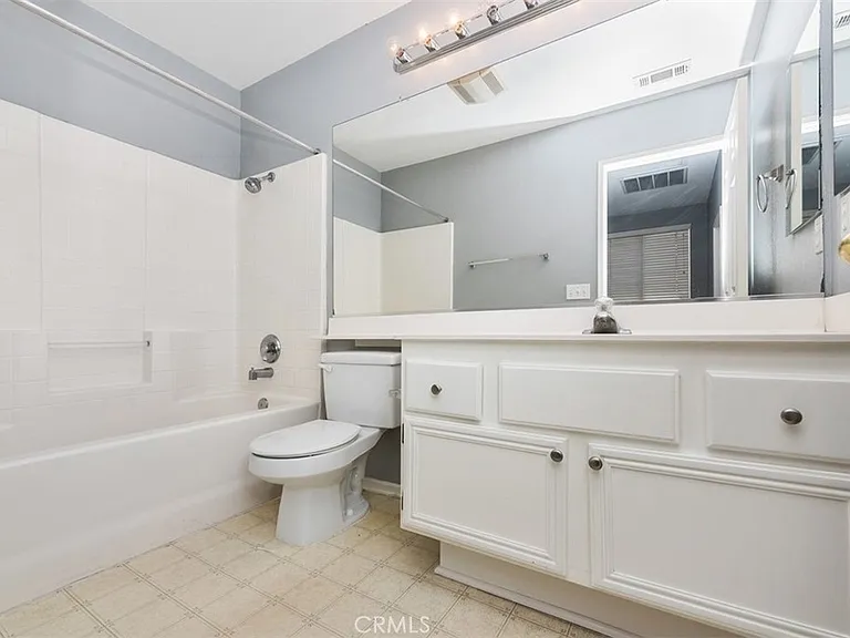 437 N Castletown #C-C-C — Photo 28