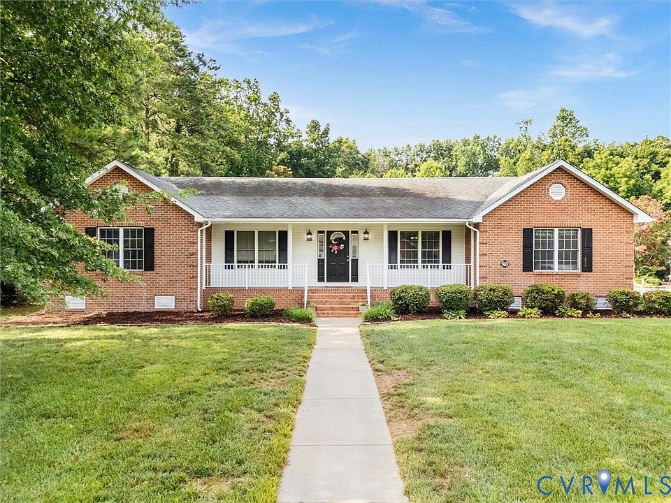1st image of 319 Lee Ct