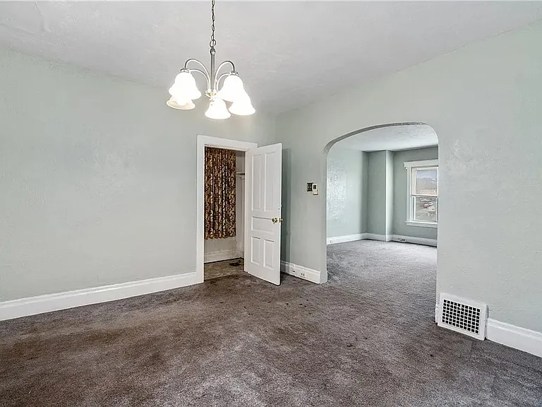 530 Carothers Ave — Photo 7