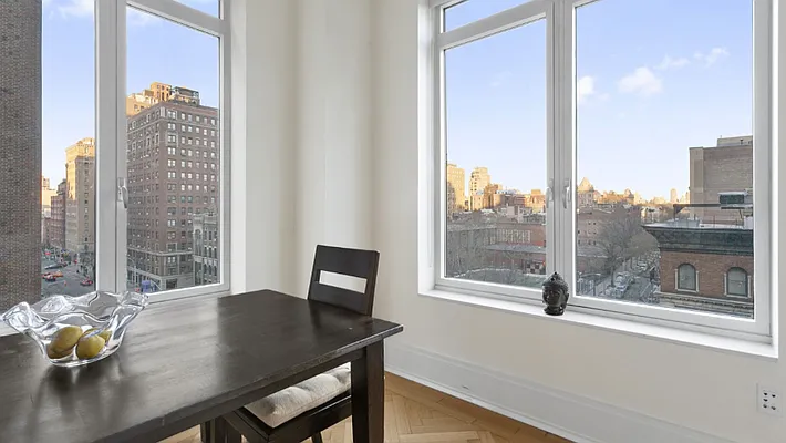 Rented by Compass | media 12