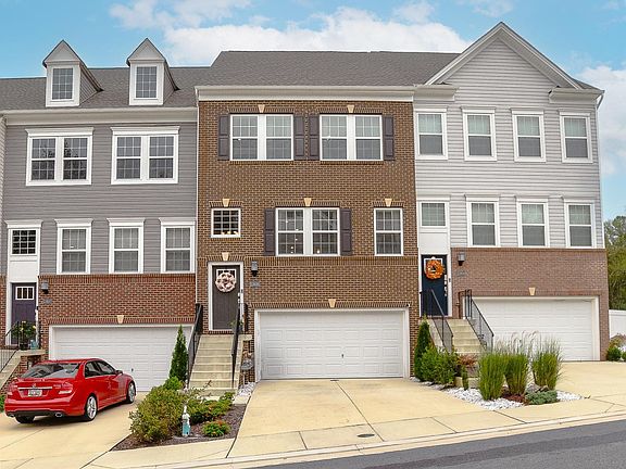 2nd image of 23808 Myrtle Glen Way