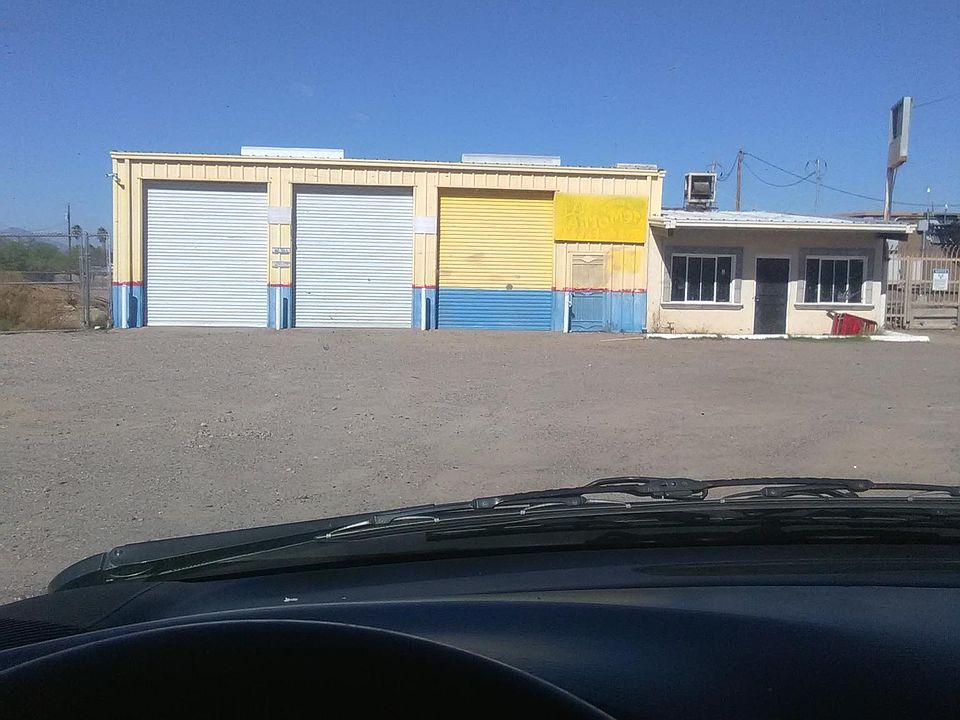 2nd image of 6530 S Camino De Oeste