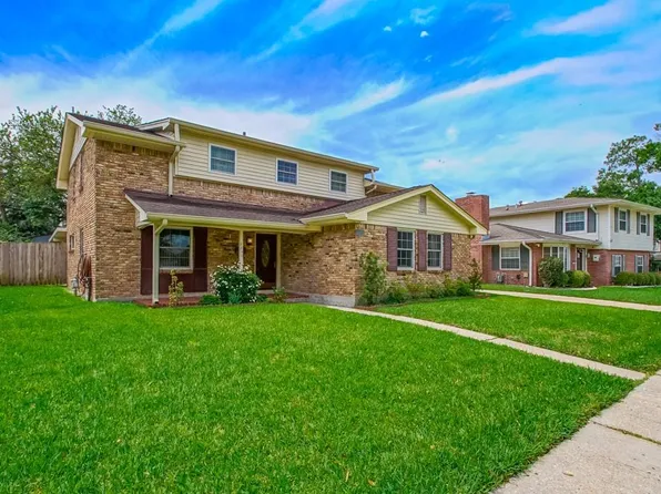 2390 Beck St, New Orleans, LA 70131