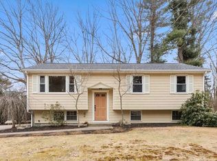 190 Chamberlain St, Holliston, MA 01746