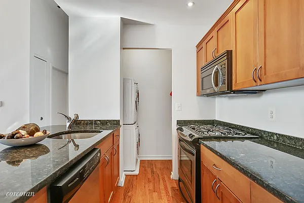 Sold by Corcoran | media 8