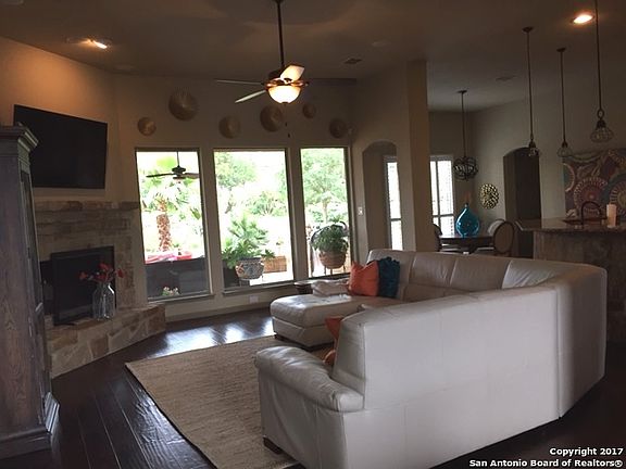 3rd image of 26210 Dark Horse Ln