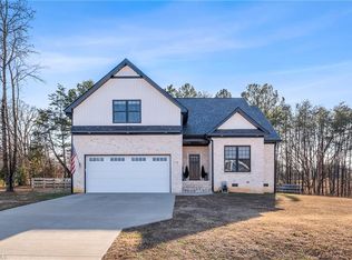 112 Yount Rd, Eden, NC 27288