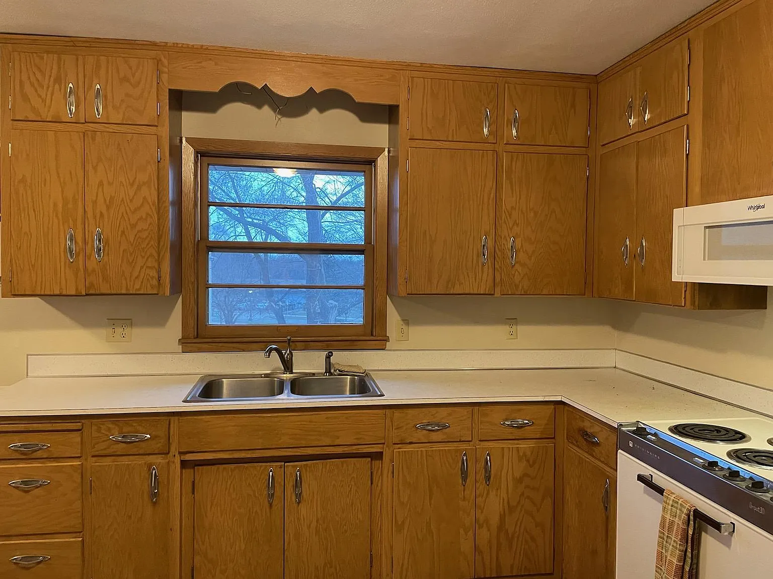 2 bed, 1100 sqft, $1,375 — Photo 3