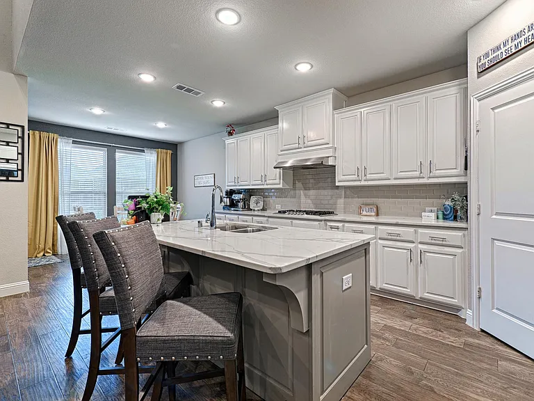 3515 Washington Dr — Photo 20
