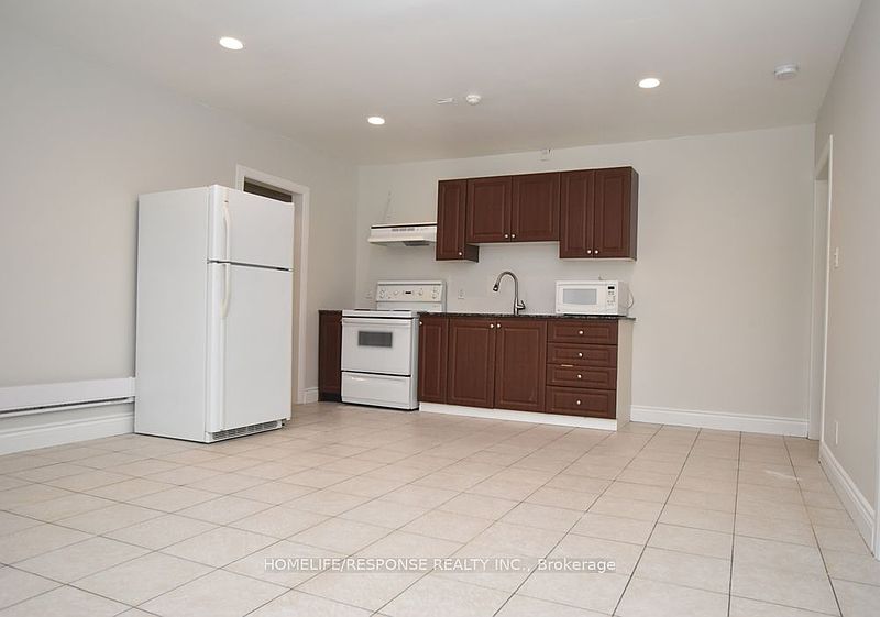 Toronto House for rent - 4 Bedrooms in Toronto