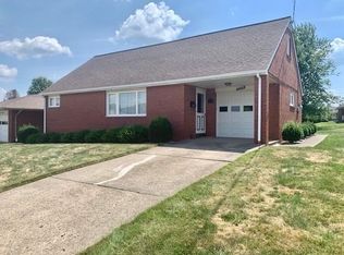 2359 Ritchie St, Aliquippa, PA 15001