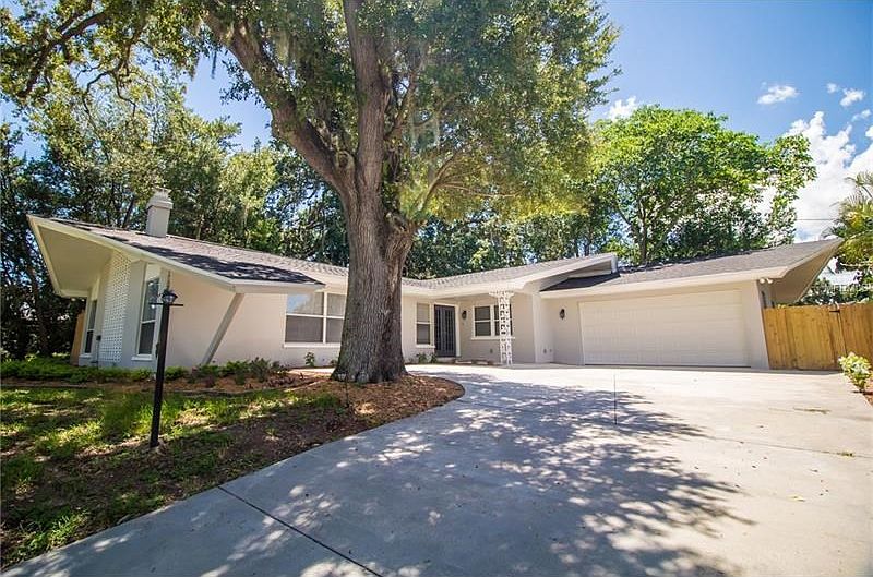 1st image of 941 Knollwood Dr