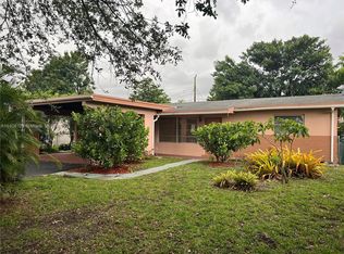 5507 SW 7th Ct, Pompano Beach, FL 33063