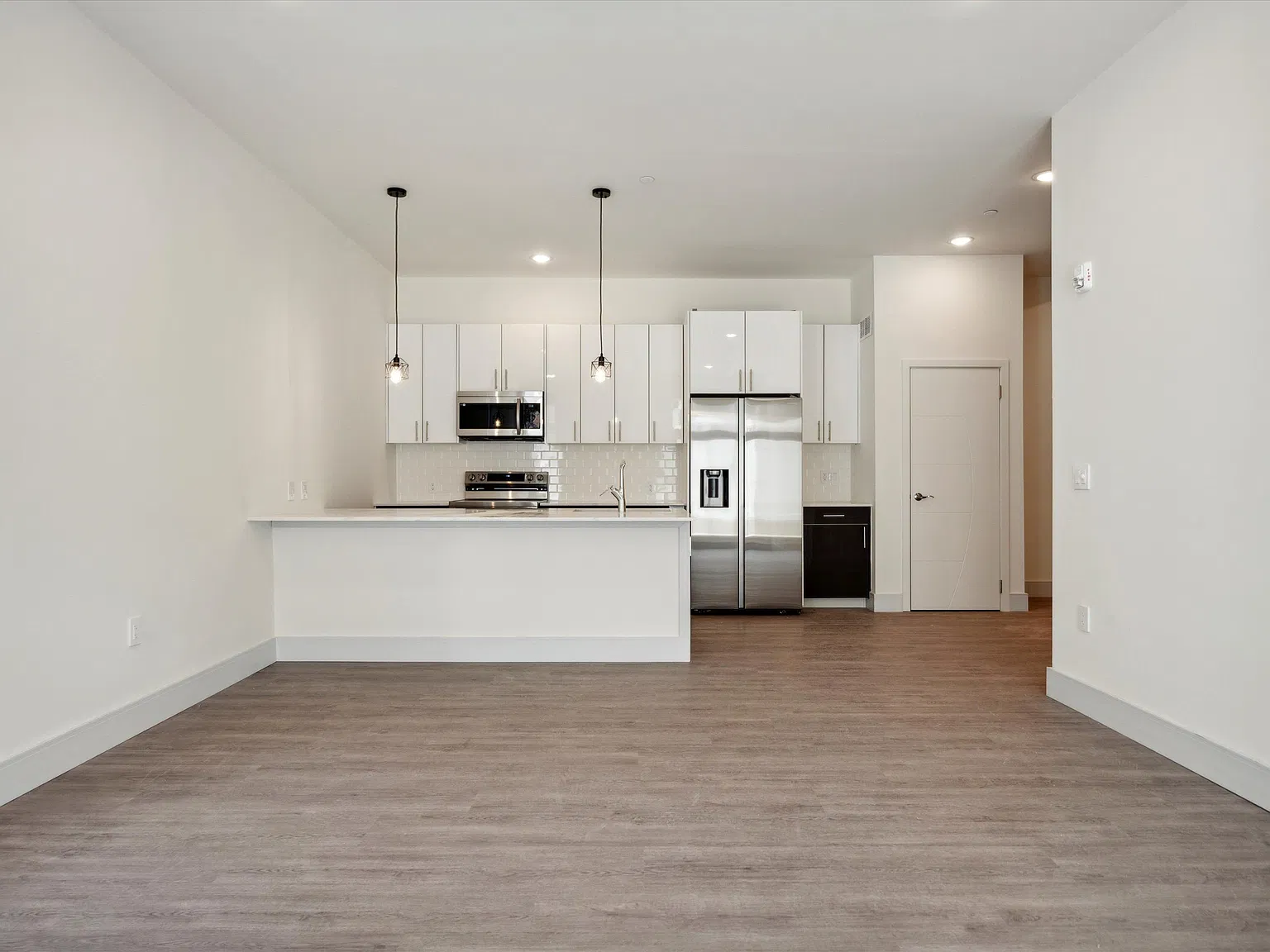 1221 E Fletcher St Unit 109 — Photo 3