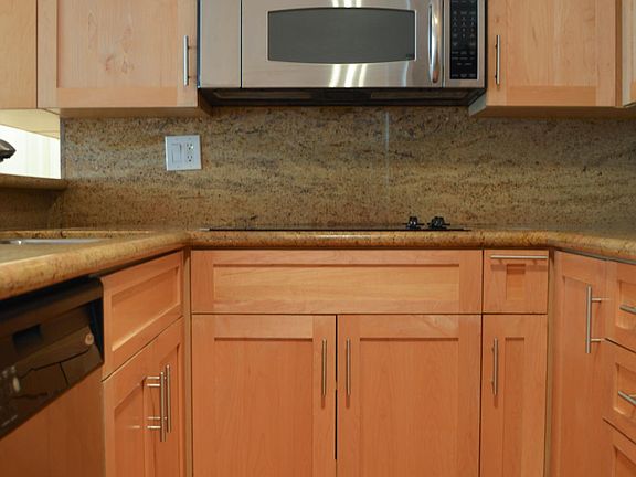 3rd image of 616 N Flores St APT 204