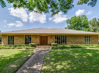4245 Royal Ridge Dr, Dallas, TX 75229