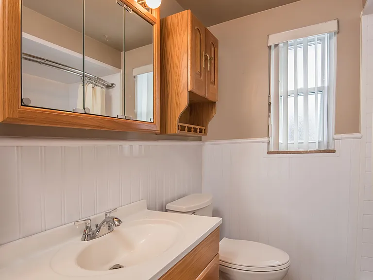 222 Rolling Dr — Photo 26