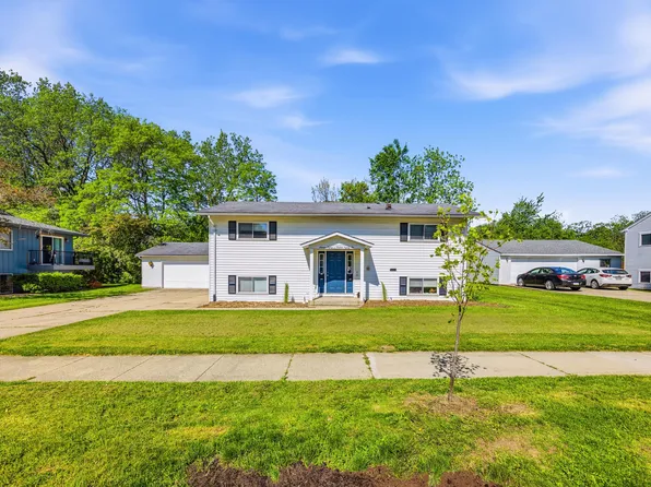 1680 Tudor Dr, Ann Arbor, MI 48103