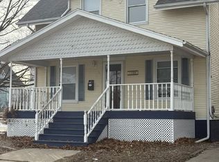 1102 N Madison St, Bloomington, IL 61701