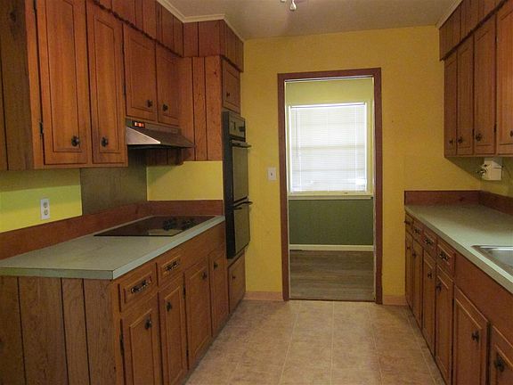 3rd image of 108 Woodville Dr