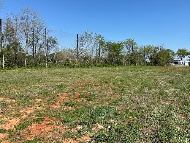 1st image of LOT 1 Veterans Memorial Ln