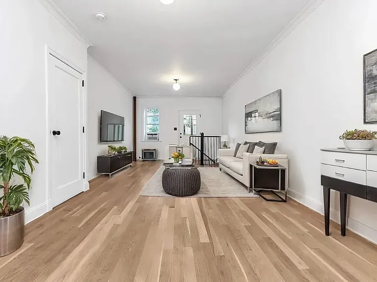 222 Pacific St #1B — Photo 2