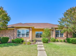 2009 Rochelle Ln, Carrollton, TX 75007