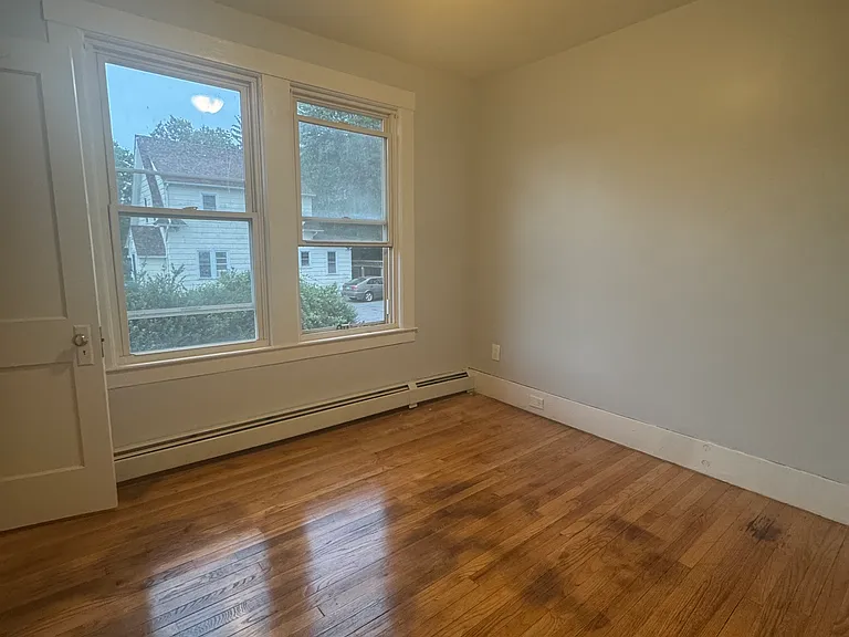 397-399 Laurel Hill Ave #2 — Photo 5