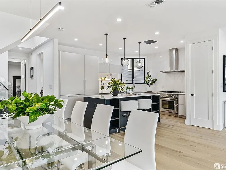 1160 Florida St — Photo 14