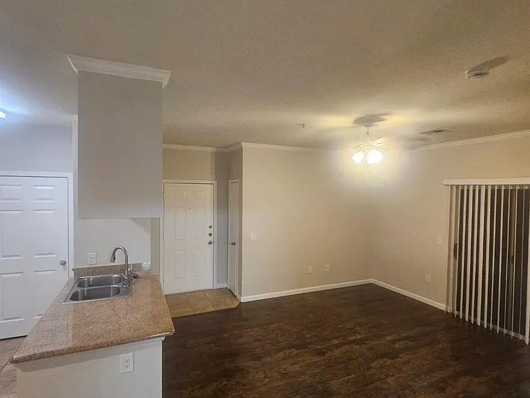 5401 E Van Buren St #1099 — Photo 3
