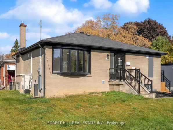 105 Galloway Rd Unit D, Toronto, ON M1E 1W9