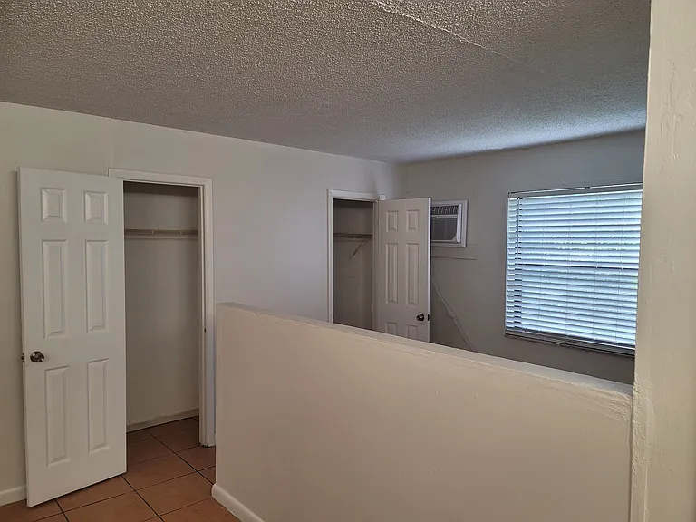 1041 SE Monterey Rd #B — Photo 13