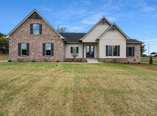 1704 Hazel Farms Ln, Bowling Green, KY 42122
