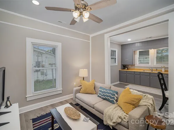 27 Kesler St, Salisbury, NC 28144