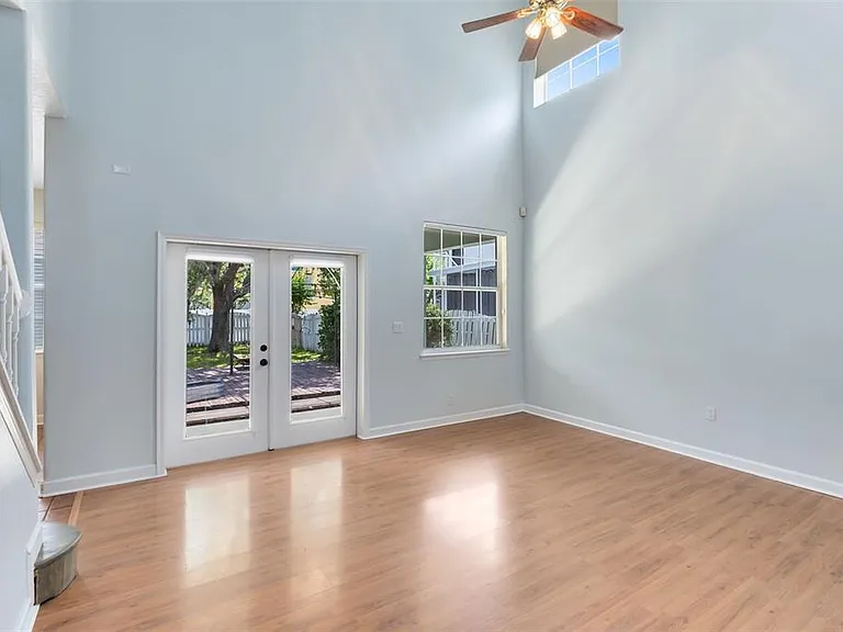 3813 Goldenglow Dr — Photo 5