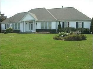 48 Miller Place Rd, Miller Place, NY 11764