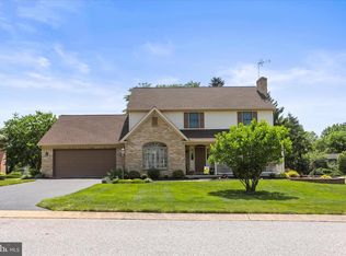 755 Weldon Dr, York, PA 17404