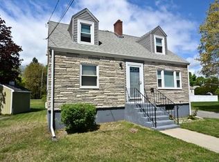 21 Hart St, Woburn, MA 01801