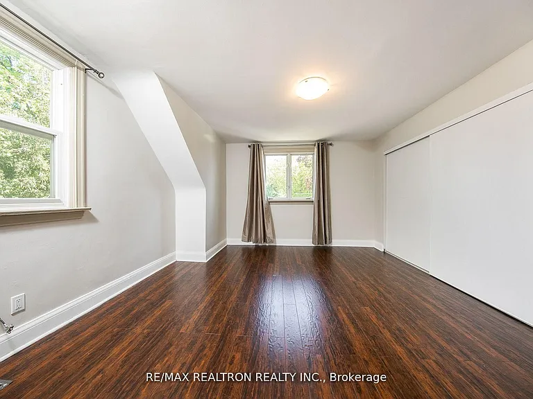 24 Highland Park Blvd — Photo 20