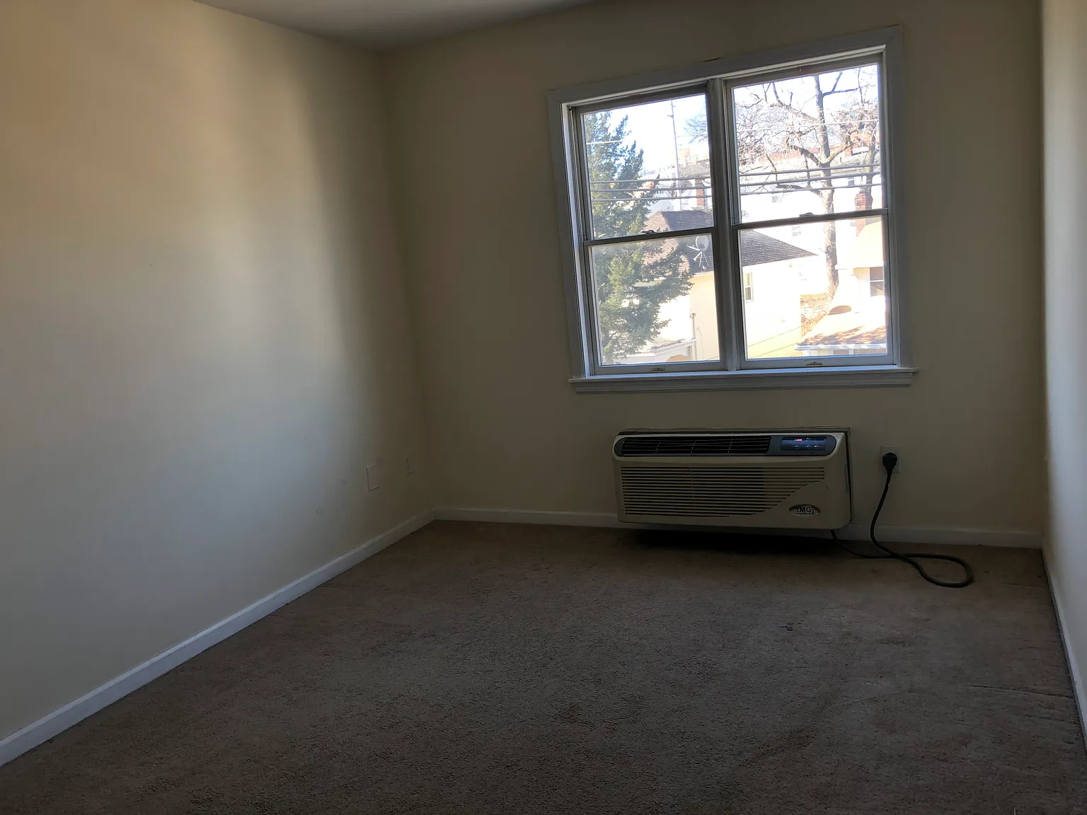 2 bed, 1124 sqft, $2,700 — Photo 2