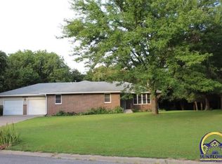 2340 SE Leo Ave, Topeka, KS 66605