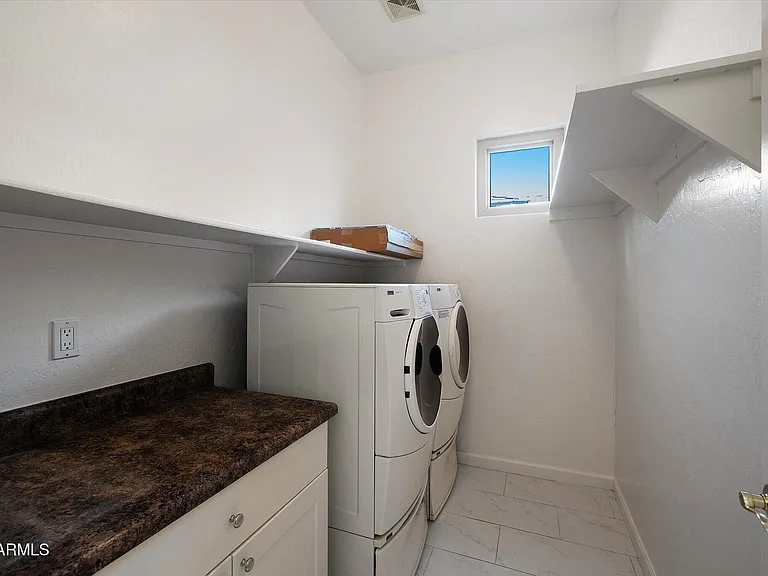 4018 E Harrison St — Photo 23
