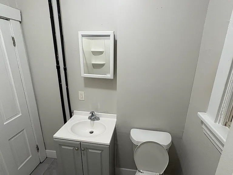 2731 Harris Ave #1 — Photo 6